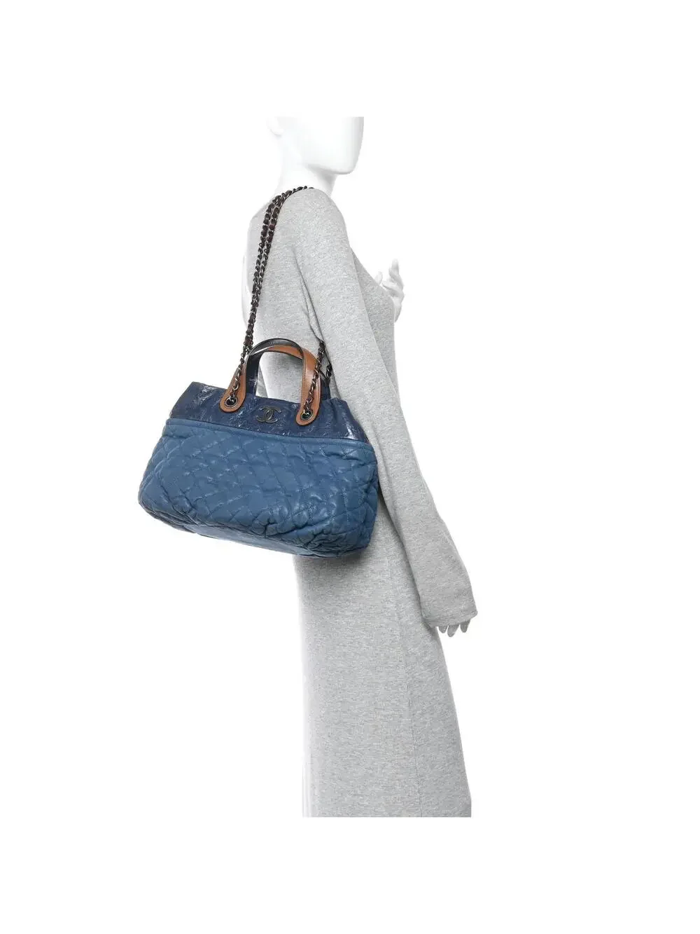 Chanel Iridescent Calfskin Quilted #270857C14B